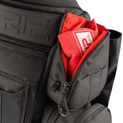 The GRIPeq MB-PX1 - close up of a chalk bag in the upper side pockets