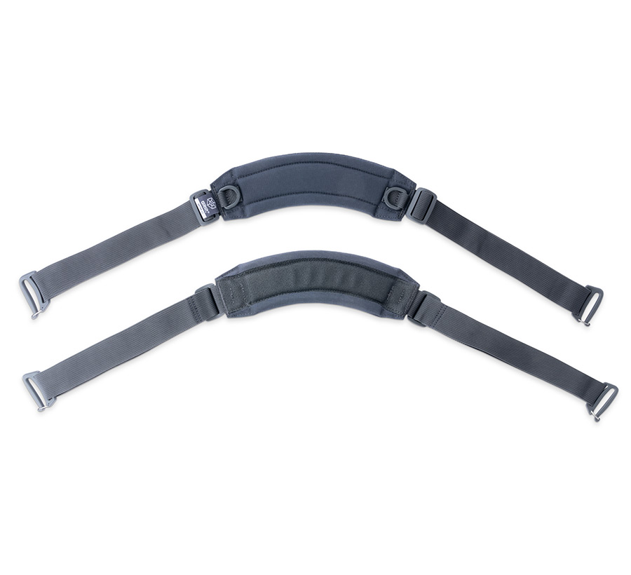 A G-series extended strap, front and back view in the gray color.